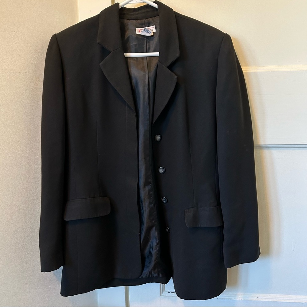 Vintage Talbots women’s size 8 suit jacket blazer black